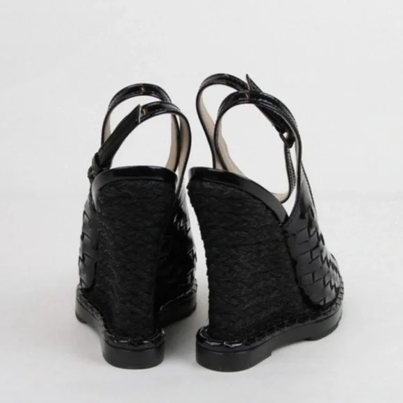 Worn Once: Bottega Veneta Black Patent & Straw Wedge Sandals - Picture 6 of 6
